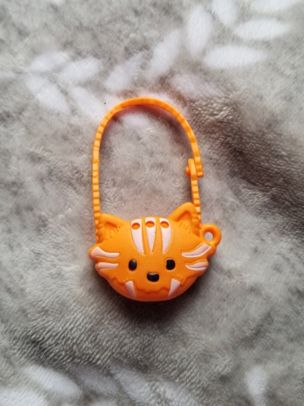 Cave Club Purse Doll Accessory Orange Cat Roaralai Core Mattel